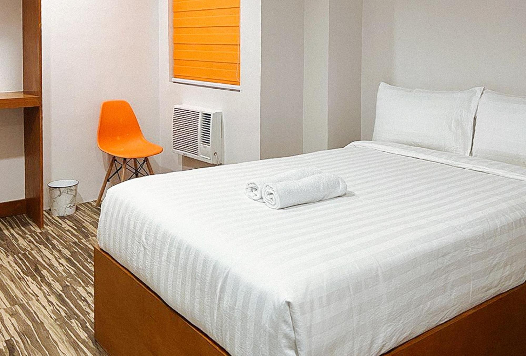 Lea Robert Hotel Angeles Pampanga By Reddoorz Esterno foto