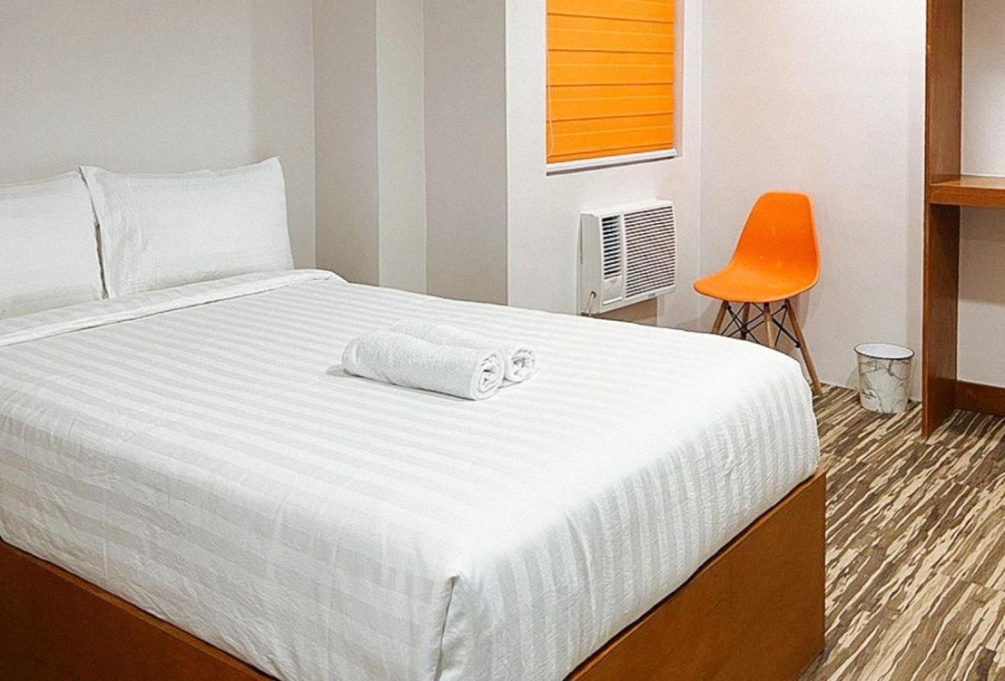 Lea Robert Hotel Angeles Pampanga By Reddoorz Esterno foto