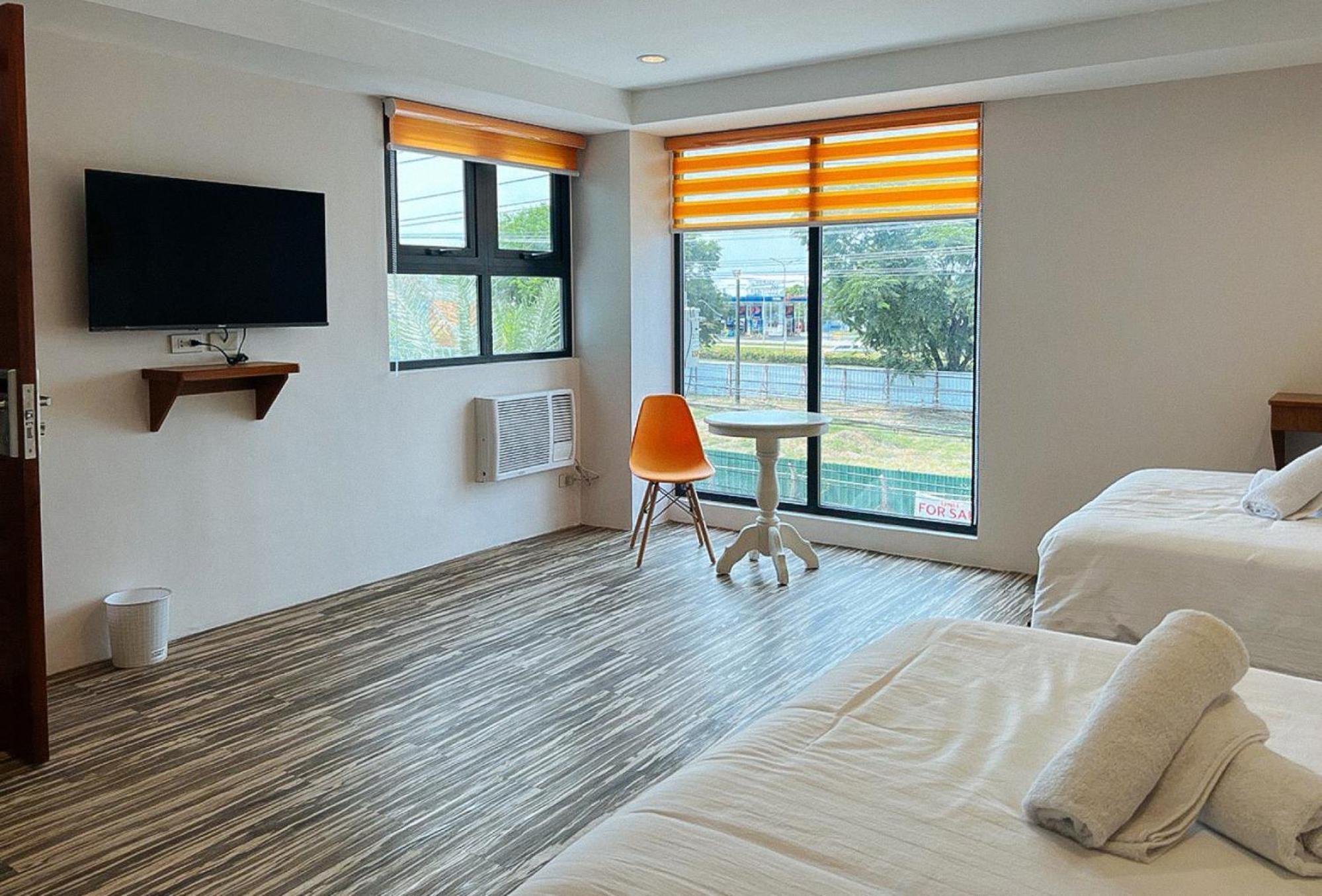 Lea Robert Hotel Angeles Pampanga By Reddoorz Esterno foto
